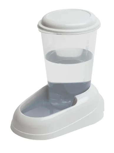 Der Wasserspender von Ferplast versorgt dein Haustier mit frischem Wasser.