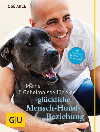 Hundetrainer und Autor José Arce teilt seine 5 Geheimnisse für eine glückliche Hund-Mensch Beziehung.