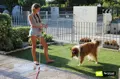 Dog Shower von Ferplast im Sommer einfach an den Gartenschlauch anschliessen.